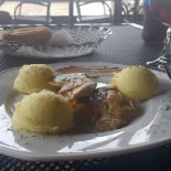 Complex Stejarul Mija Nourriture