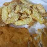 Păstrăvul Auriu Comida