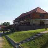 Farkas Panzió és Étterem Erdélyi Szállás Exterior