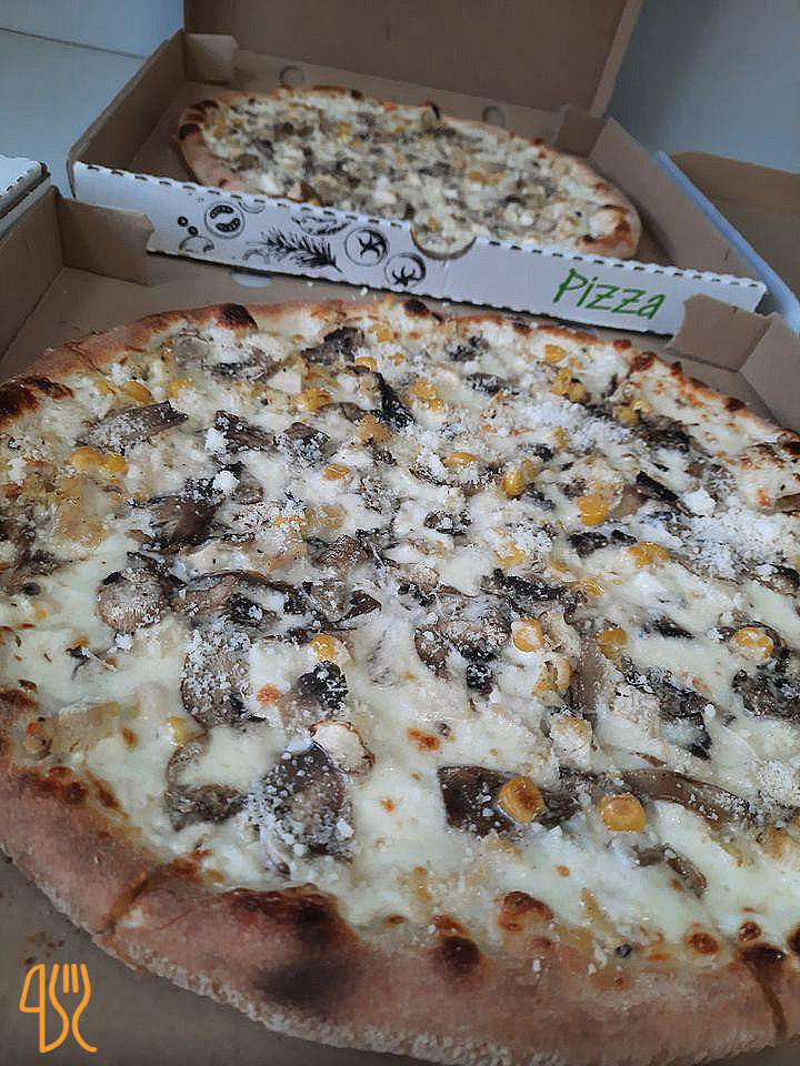 Pizzeria Al Pomodoro Mâncare