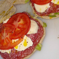La Dinu Comănești food