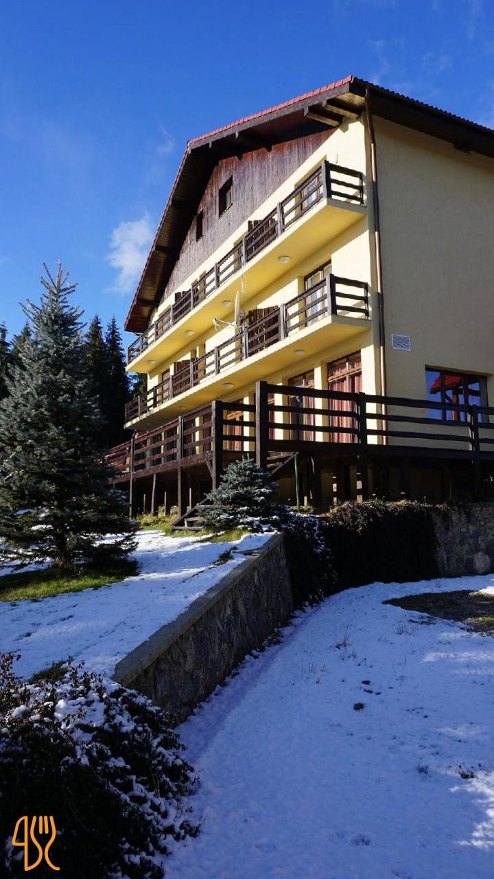 Ana Irina Guest House Exterior