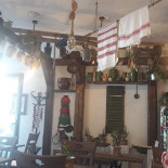 Bizarre Foods À l'intérieur