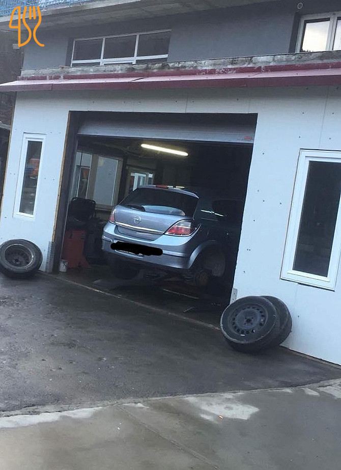 Bazil Motoserv Exterior