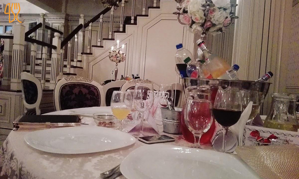 Restaurant Crama Unicom În interior