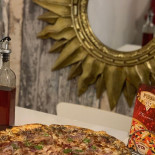 Monarch Pizza Delivery Nourriture