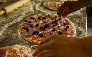 Complex Turistic Casa Românească Nourriture