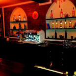 V&s Pub À l'intérieur