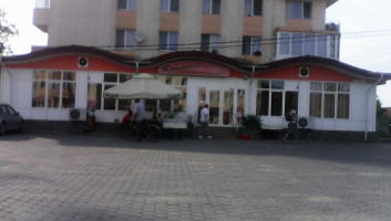 Pizzeria Romantica outside