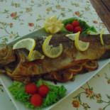 Hanu Bratcutei Comida