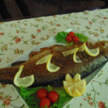 Hanu Bratcutei Comida