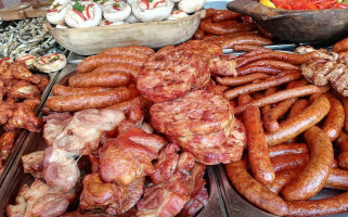 Valurile BistriȚei food