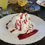 Three Sinners Comida