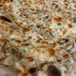 Julio's Pizza Comida