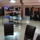 Club/ Xena În interior