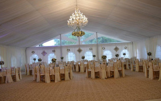 Dayely Garden Ballroom inside