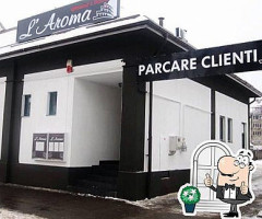 L'aroma outside