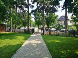 Calul Balan S.a. Exterior