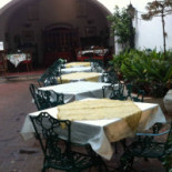 Old House Pub Extérieur