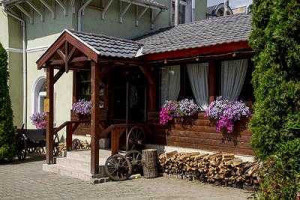 Restaurant Casuta Bunicii outside