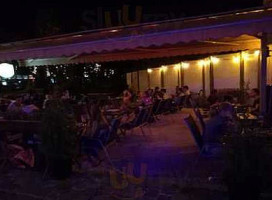 Neromo outside