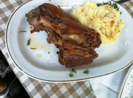 Tara Luanei food