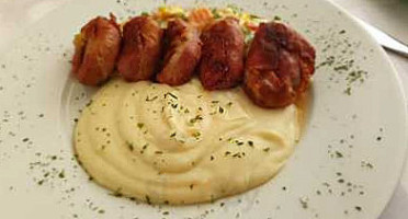 Tara Luanei food