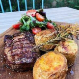 Grenier Braserie Comida