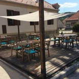 Millenium Pub&Cafe Extérieur