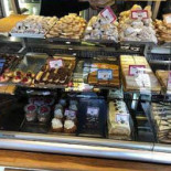 Cofetaria Codrina Dentro