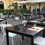 Laguna Albastra Exterior