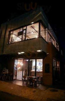 Pizza Acrobatica Exterior