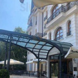 Panik & Pub Exterior