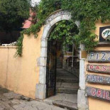 Arkuda Tavern Extérieur