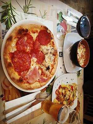 Enzo Ristorante e Caffe Nourriture