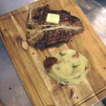 Aviator Bistro Comida