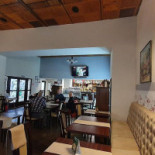 Bistro Caffe Moku À l'intérieur