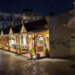 Restaurant Antique Barlad Exterior