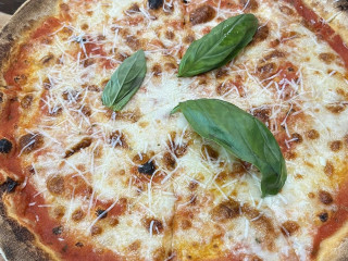 Altra Pizza