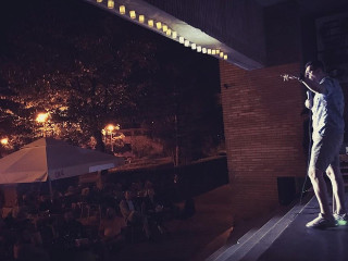 Stand-up Comedy (spectacole, Rezervari, Show-uri Live, Evenimente,contact)