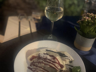 Le Bistro
