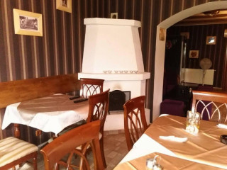Family Pub