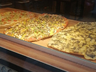 Latin Pizza