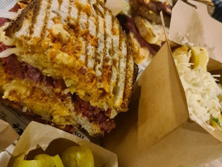 In House Pastrami More Dorobanți