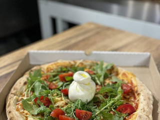 Napoletan Pizza E Pasta