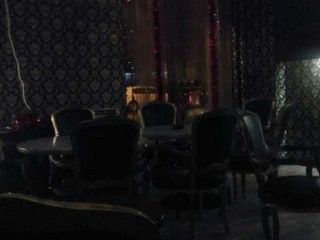 Dark Cafe