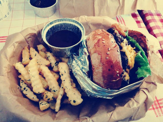 Tudor Gourmet Burgers