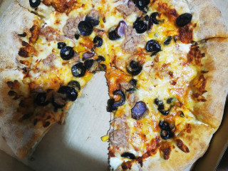 Domino's Pizza Vitan