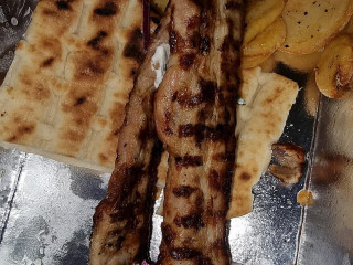 Nikos Greek Taverna Apaca