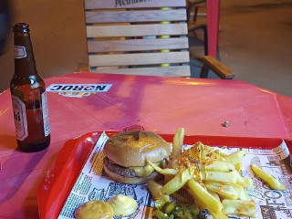 Victor's Burgers
